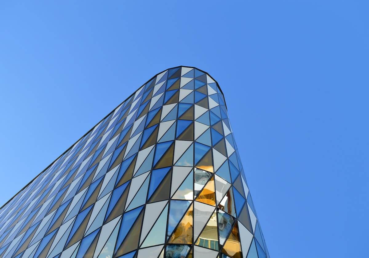 东契奇34+7詹姆斯24分 湖人大胜国王终结三连败